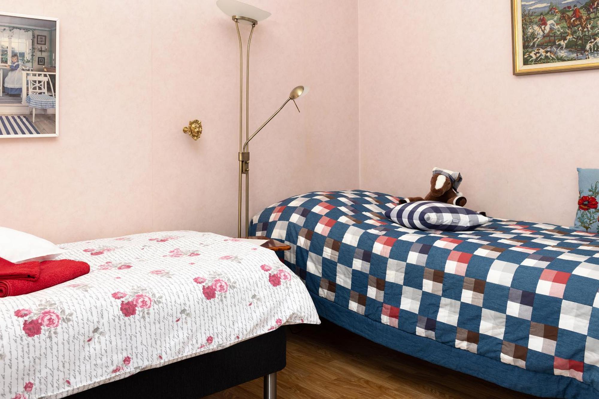 Christinas Gaestgifveri B&B Ervalla Dış mekan fotoğraf