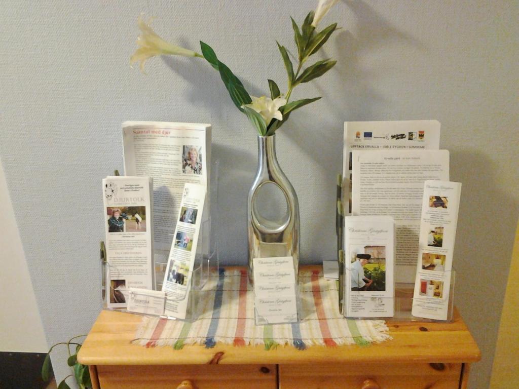 Christinas Gaestgifveri B&B Ervalla Dış mekan fotoğraf