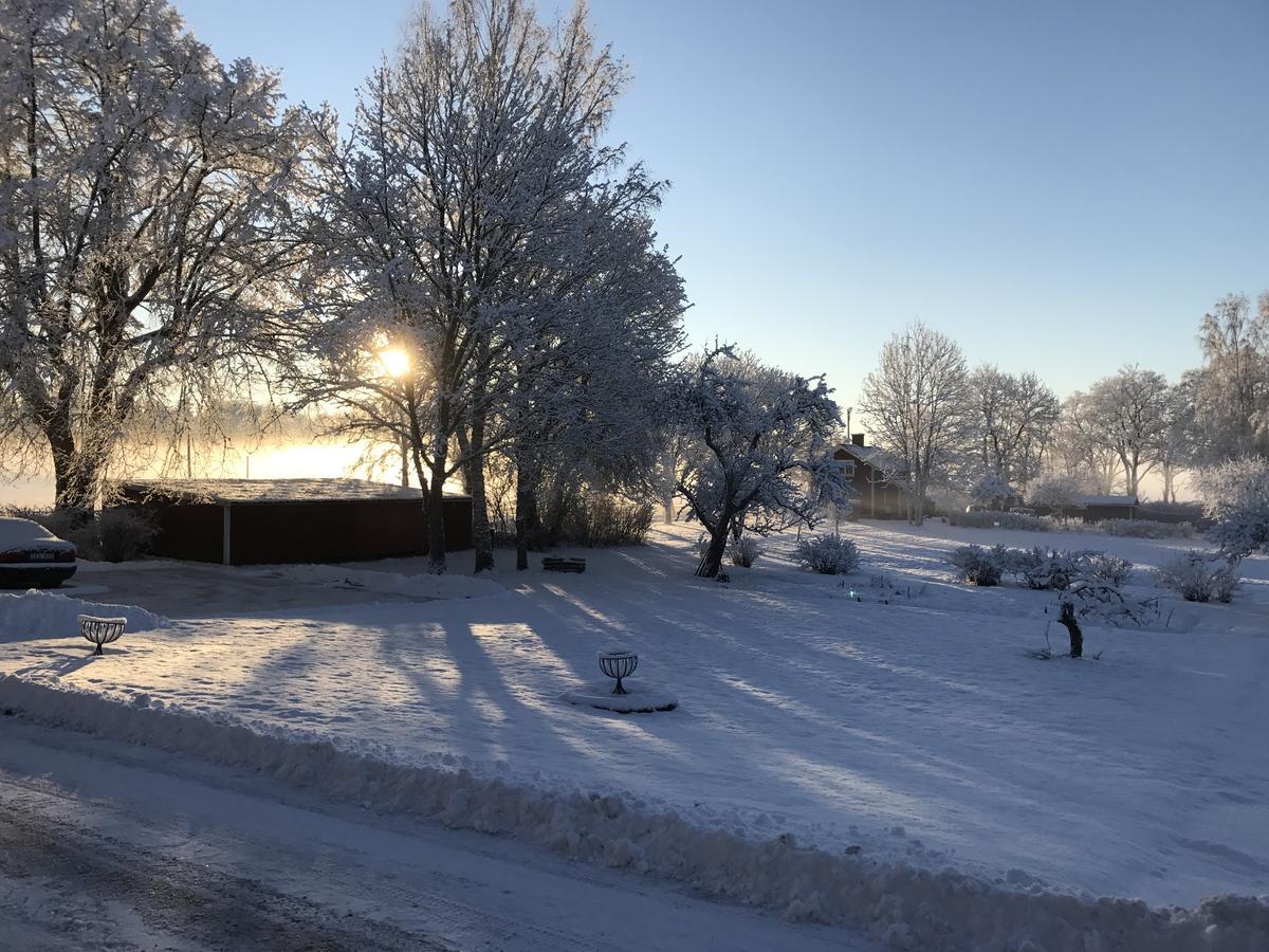 Christinas Gaestgifveri B&B Ervalla Dış mekan fotoğraf